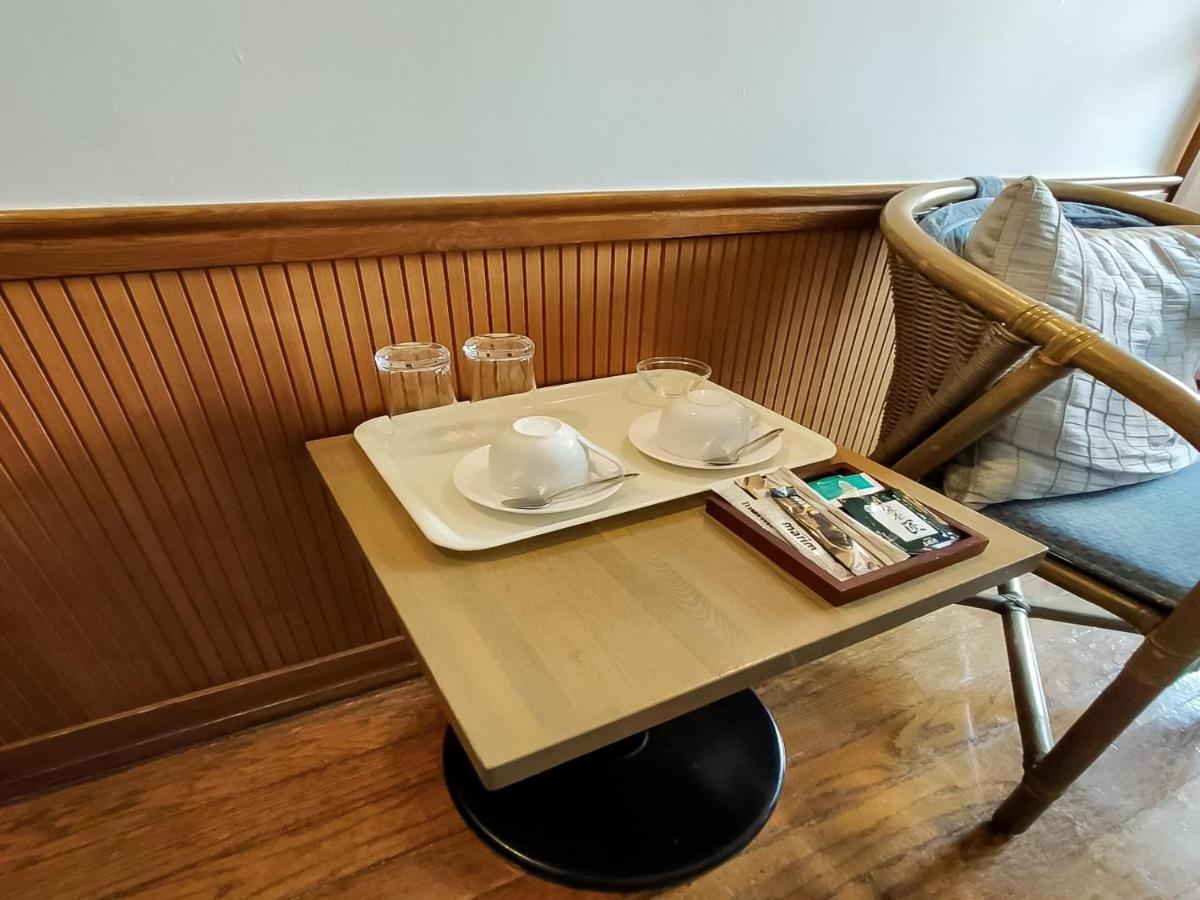 Hotel Posh Ονταγουάρα Εξωτερικό φωτογραφία